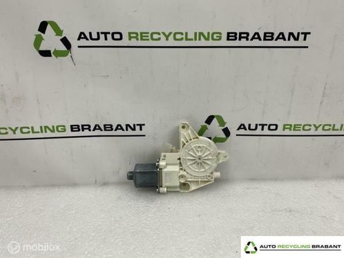 Raammotor Rechts Voor Mercedes C Klasse W204   2048200242, Auto-onderdelen, Ruiten en Toebehoren, Mercedes-Benz, Gebruikt, Ophalen of Verzenden