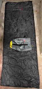 Twee slaapzakken te koop - Wildbeast & onbekend merk, Caravans en Kamperen, Slaapzakken, Ophalen, Zo goed als nieuw
