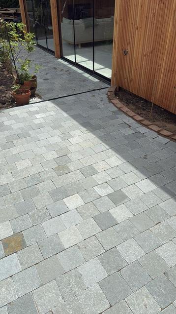 Castle Stone Blue kasseien 15x15x5 cm verouderd beschikbaar voor biedingen