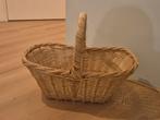 Mooie rieten mand, Ophalen, Gebruikt, Mand, Riet