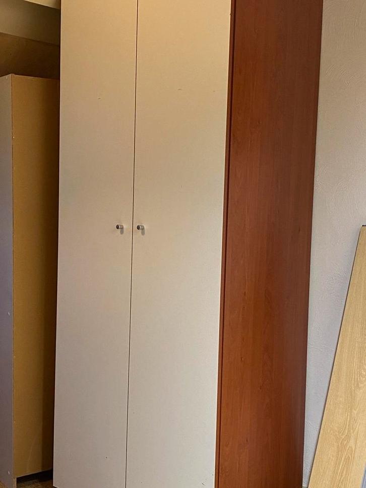 Ikea hoge kast, Huis en Inrichting, Kasten | Kledingkasten, Gebruikt, 200 cm of meer, 50 tot 100 cm, 50 tot 75 cm, Ophalen
