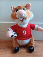 Hamster ah albert heijn voetbal voetballer 9 rood shirt, Ophalen of Verzenden, Zo goed als nieuw, Overige typen