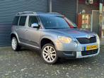 Skoda Yeti 1.2TSI 77KW H6 2011 Grijs*Stoelverwarming*Cruise*, Voorwielaandrijving, Euro 5, Stof, Zwart