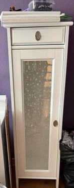 2 Witte Ikea kasten met glazen deur, klep met spiegel boven, Huis en Inrichting, Kasten | Vitrinekasten, Ophalen, Overige materialen