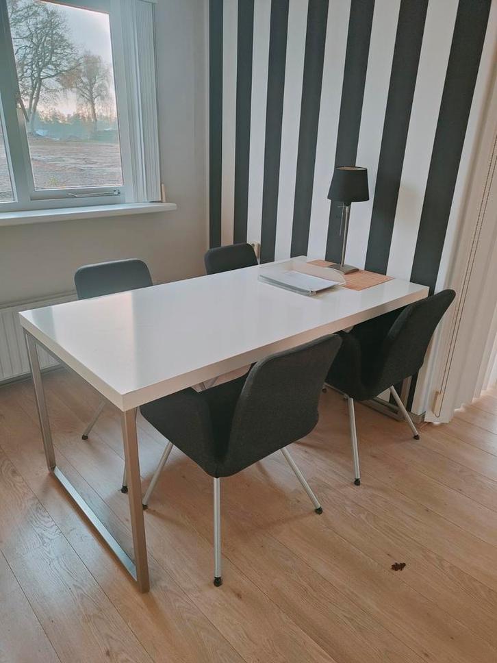 Eettafel met 4 antraciet stoelen, Huis en Inrichting, Tafels | Eettafels, Ophalen