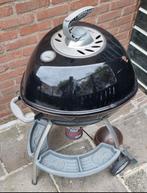 barbecue rond57cm+ meubel+ ingebouw thermometer, Tuin en Terras, Ophalen, Zo goed als nieuw