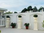 Unieke & sierlijke italiaanse betonnen bloempotten & zuilen, Tuin en Terras, Bloembakken en Plantenbakken, Ophalen, Tuin, Minder dan 60 cm