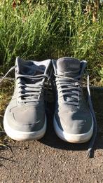 Adidas schoenen maat 41, Adidas, Ophalen of Verzenden, Grijs, Sneakers of Gympen