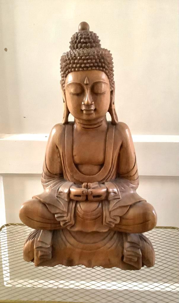 Grote massief houten boedha handgesneden - Dhyana Mudra, Huis en Inrichting, Woonaccessoires | Boeddhabeelden, Zo goed als nieuw