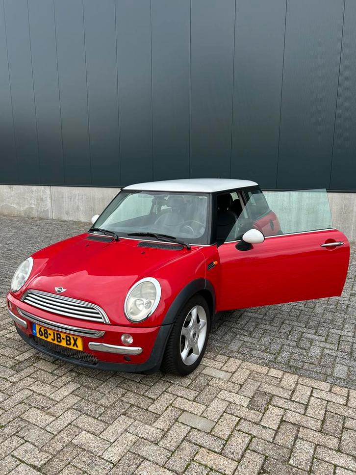 Mini 1.6 16V Cooper 2002 Rood, APK tot 03-2026, Auto's, Mini, Particulier, Cooper, ABS, Airbags, Airconditioning, Alarm, Centrale vergrendeling