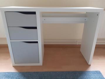 Ikea Kallax Bureau beschikbaar voor biedingen