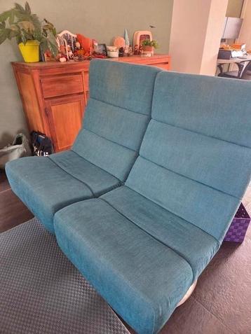 Twee prachtige fauteuils, iets meer groenig dan blauw beschikbaar voor biedingen