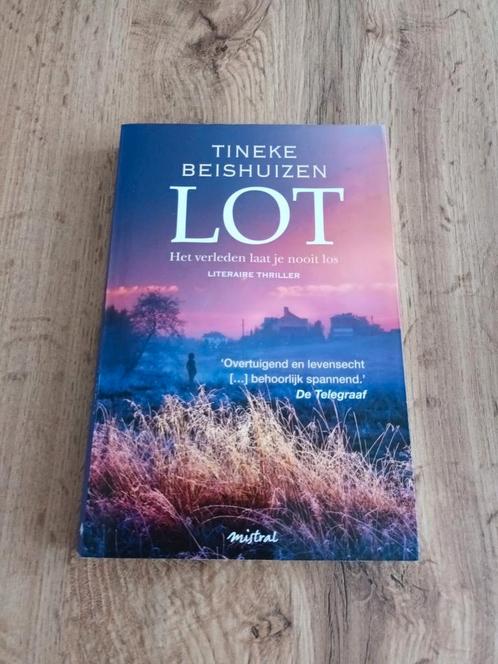 Tineke Beishuizen. "LOT". Thriller., Boeken, Thrillers, Gelezen, Nederland, Ophalen of Verzenden