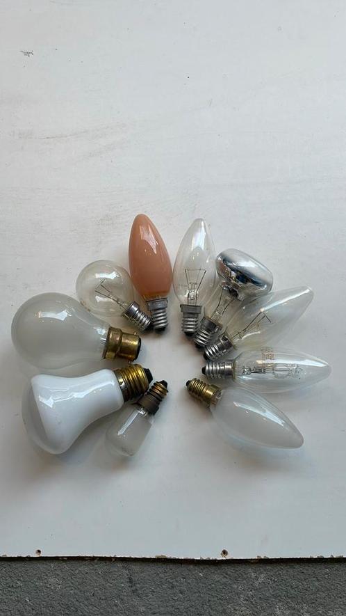Verlichtings bolletjes. Kleine fitting, 1 bajonetsluiting., Huis en Inrichting, Lampen | Losse lampen, Gebruikt, Gloeilamp, 30 tot 60 watt
