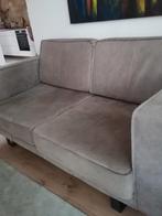Bank 2,5 zits suède leer, kleur taupe, Huis en Inrichting, Banken | Bankstellen, Ophalen of Verzenden, Gebruikt, 75 tot 100 cm