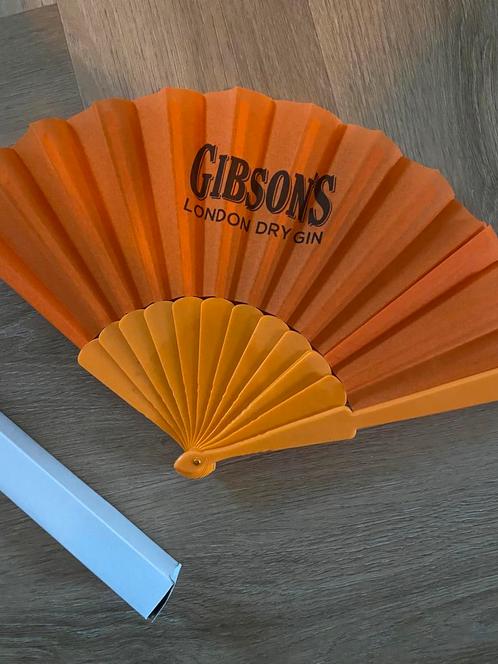 Nieuw waaier festival oranje Gibsons Londen gin koningsdag, Hobby en Vrije tijd, Feestartikelen, Nieuw, Oranje of Koningsdag, Ophalen of Verzenden