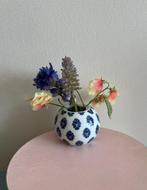 Schattig klein vaasje, ook als waxinelichthouder, Overige kleuren, Aardewerk of Porselein, Vaasje, Ophalen of Verzenden