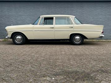 Mercedes Benz 230 Heckflosse 40 jaar 1 eigenaar