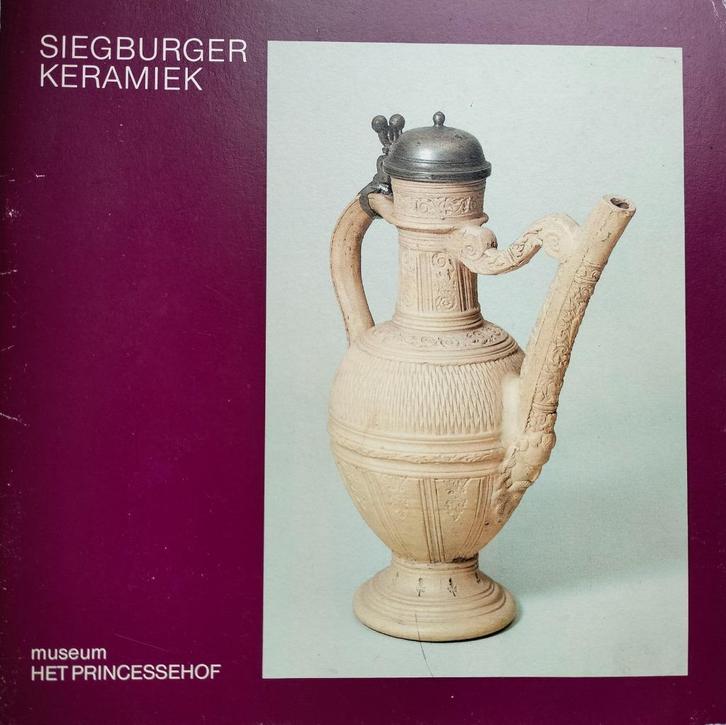 Siegburger Keramiek, Boeken, Catalogussen en Folders, Gelezen, Catalogus, Verzenden
