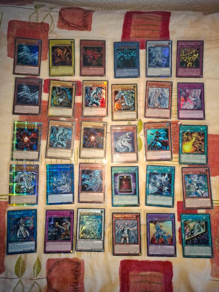 Yu-gi-oh Mooie Kaarten Lot, Hobby en Vrije tijd, Verzamelkaartspellen | Yu-gi-Oh!, Nieuw, Meerdere kaarten, Foil, Ophalen of Verzenden