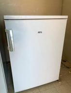 AEG koelkast tafelmodel, net geen 3 jaar oud, 60 cm of meer, 100 tot 150 liter, Ophalen, 85 tot 120 cm