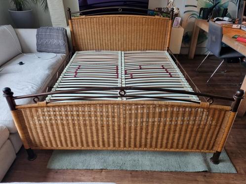 Bedframe 160x205 - Riet/Rotan & Staal, Huis en Inrichting, Slaapkamer | Bedden, Gebruikt, Tweepersoons, 160 cm, 200 cm, Metaal