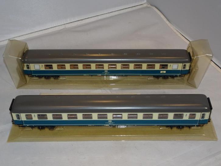 2 x Marklin passagierswagon 4292 (1x licht) in OVP (#735), Hobby en Vrije tijd, Modeltreinen | H0, Zo goed als nieuw, Wagon, Wisselstroom