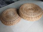 Poef / bijzettafel, rotan, Ibiza-stijl, 2 stuks € 35, Huis en Inrichting, Banken | Voetenbanken en Poefen, Ophalen, Zo goed als nieuw