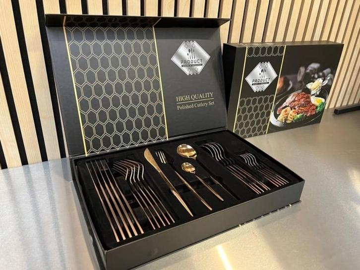 Trendy Kerst bestek 6 Personen  Licht rood Koper, 24-delig, Huis en Inrichting, Keuken | Bestek, Nieuw, Bestekset, Overige materialen