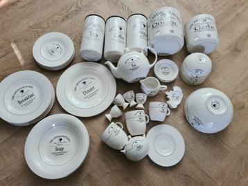 The Artisan Kitchen Servies beschikbaar voor biedingen