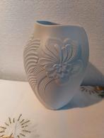 Al Kaiser Porseleinen Vaas met Bloemmotief, Wit, Aardewerk of Porselein, Ophalen of Verzenden, Zo goed als nieuw