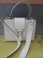 Nieuwe Off white schoudertas., Ophalen of Verzenden, Nieuw, Zwart, Schoudertasje