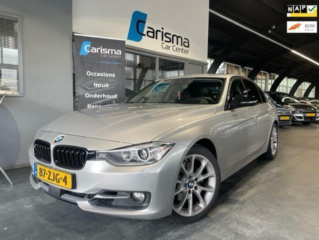 BMW 3-serie 328i xDrive Upgrade Edition|Adpt Cruise|Head Up|, Auto's, BMW, Bedrijf, Te koop, 3-Serie, 4x4, ABS, Airbags, Airconditioning