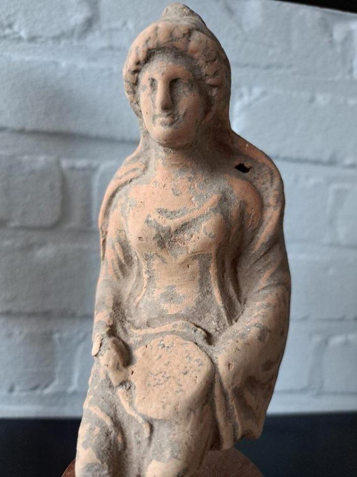 bodemvondst terracotta beeldje 3e eeuw voor chr., Antiek en Kunst, Antiek | Keramiek en Aardewerk, Ophalen of Verzenden