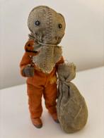 NECA "Sam" Trick 'R Treat 8" Clothed Action Figure, Ophalen of Verzenden, Zo goed als nieuw