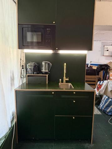 Keuken - inclusief apparatuur beschikbaar voor biedingen