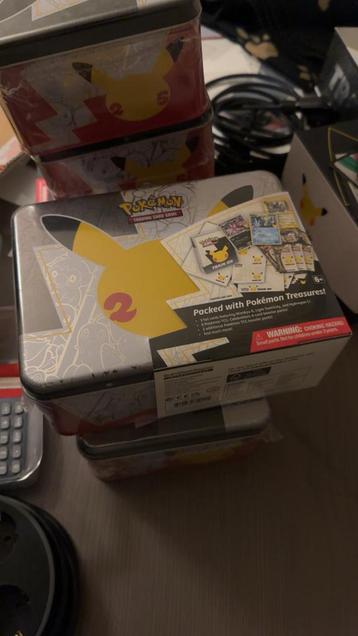 5x Pokemon Celebrations Collectors Chest - Sealed! beschikbaar voor biedingen