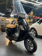 Vespa S50 4t 2V Bromscooter 2011, Ophalen, Maximaal 45 km/u, Zo goed als nieuw, Benzine