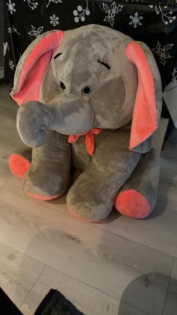 Dombo beschikbaar voor biedingen