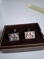 Manchetknopen met twee figuren, Ophalen of Verzenden, Zilver