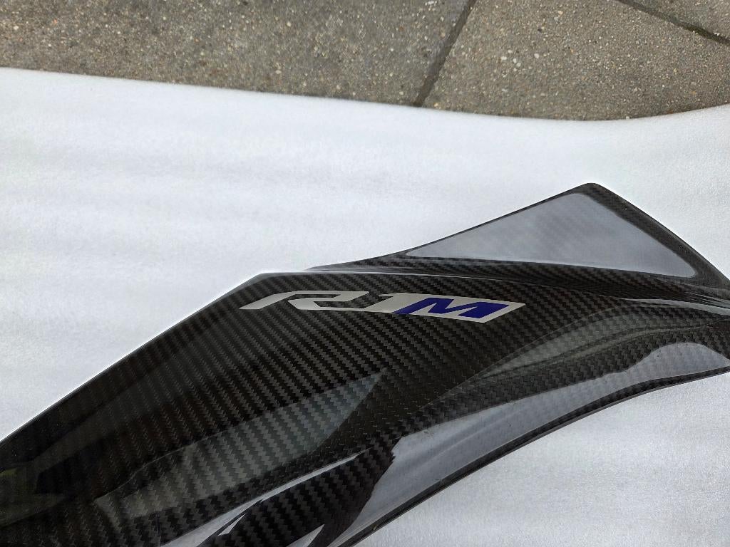 Yamaha R1M zijkuip deel Rechts (carbon) B4S2835V00, Motoren, Onderdelen | Yamaha, Verzenden, Gebruikt