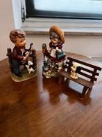 Porseleinen beeldjes - jongen en meisje, Verzamelen, Beelden en Beeldjes, Ophalen, Zo goed als nieuw, Mens