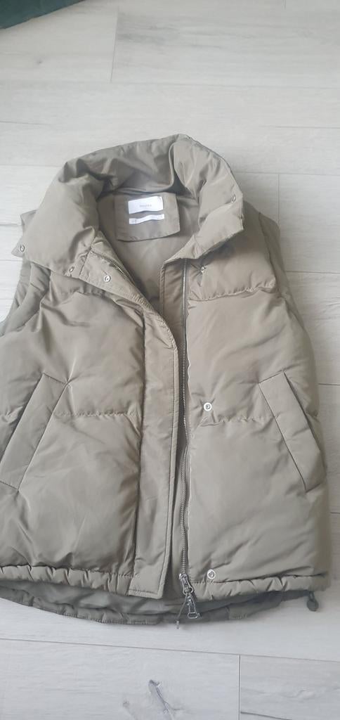 Bershka Bodywarmer - Maat XS, Zo goed als nieuw, Maat 34 (XS) of kleiner, Groen, Bershka