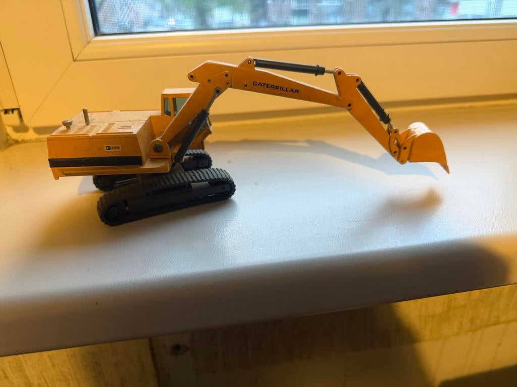 Joal Caterpillar 225 graafmachine schaalmodel, Ophalen of Verzenden, Gebruikt, Overige typen