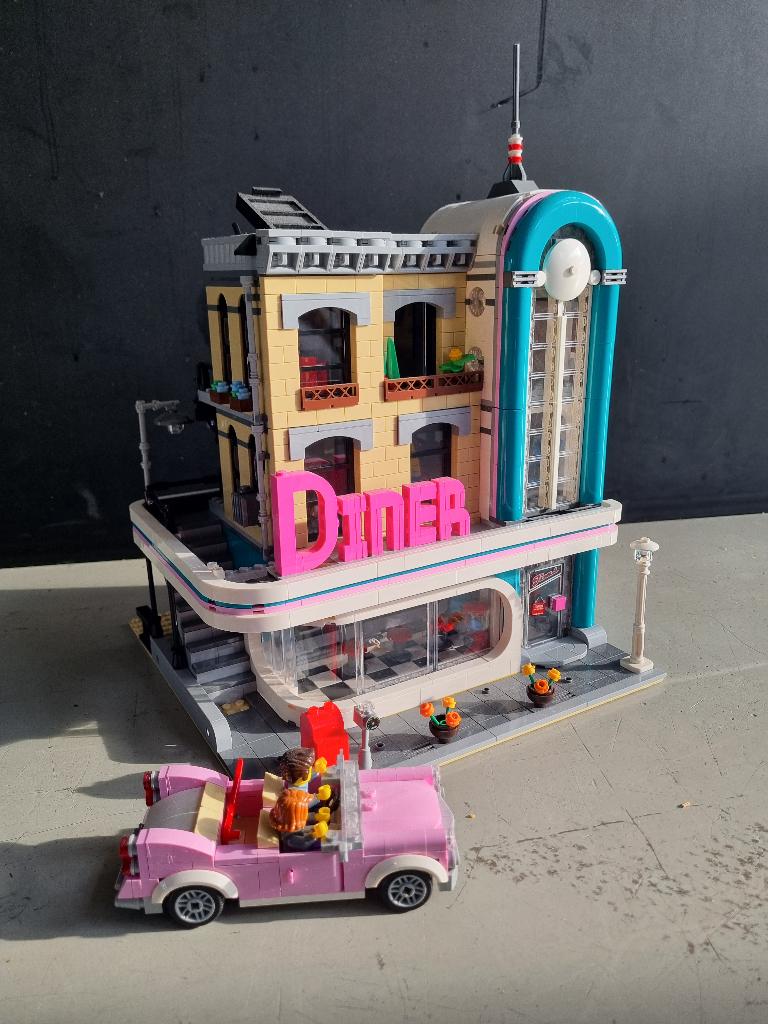 Te huur: Lego modular Downtown Diner 10260, Ophalen of Verzenden, Gebruikt, Complete set, Lego