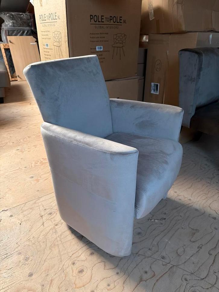 5x Velours Fauteuil met Wieltjes - Comfortabel & Stijlvol, Huis en Inrichting, Fauteuils, Nieuw, Stof, 50 tot 75 cm, Minder dan 75 cm