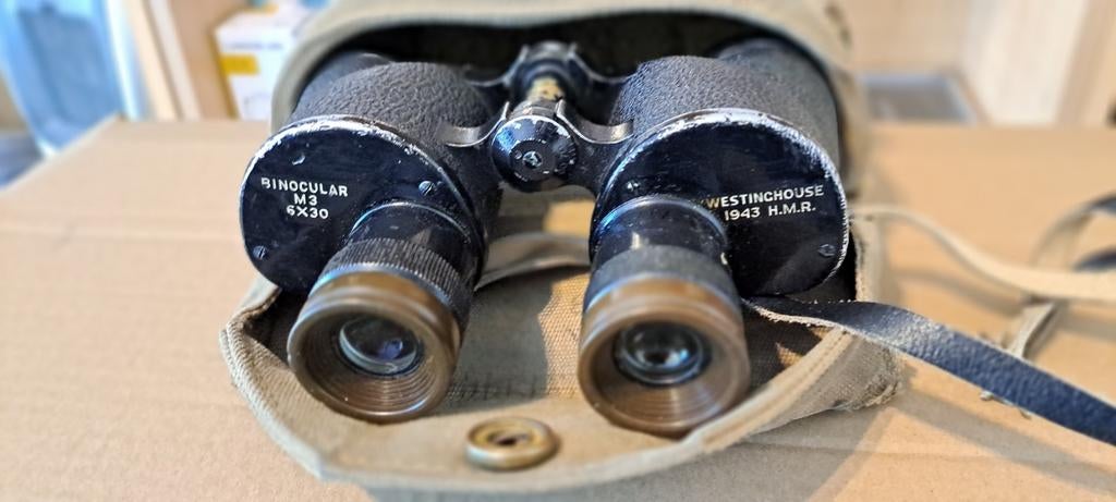 Vintage Westinghouse M3 6x30 Verrekijker uit 1943 met tas, Gebruikt, Minder dan 8x, Met hoes of tas, Porro (met knik)