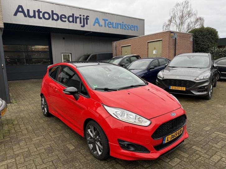 Ford Fiesta 1.0 EcoB. Red Edit. (bj 2016), Auto's, Ford, Particulier, Te koop, Fiësta, ABS, Airbags, Airconditioning, Alarm, Bluetooth