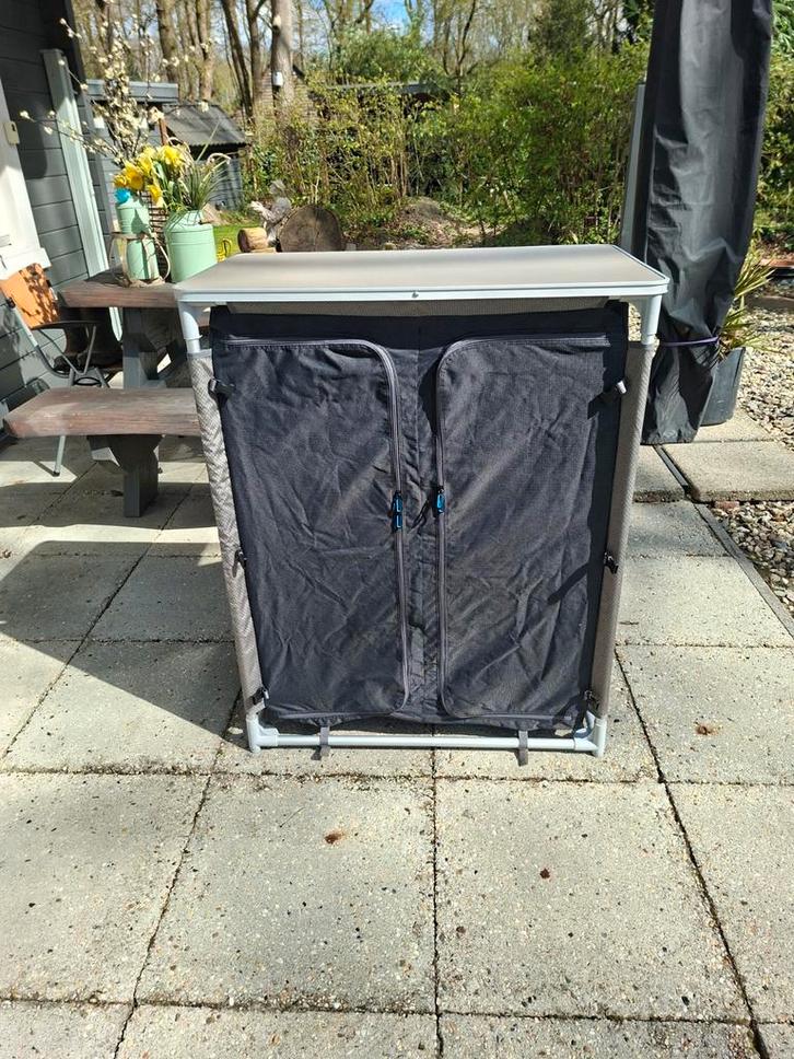 Camping kastje, Caravans en Kamperen, Kampeermeubelen, Campingkast, Ophalen