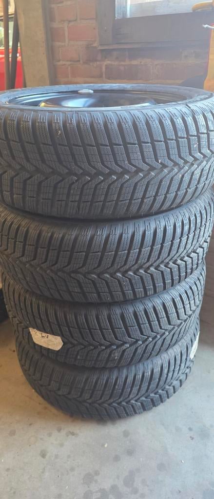 Winterbanden met velgen - Snowtrac 3 (205/55 R16), Auto-onderdelen, Ophalen, Gebruikt, 16 inch, Banden en Velgen